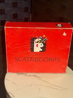 Vintage 1988 Scattergories – Working Original Mechanical Timer & Blue Folders